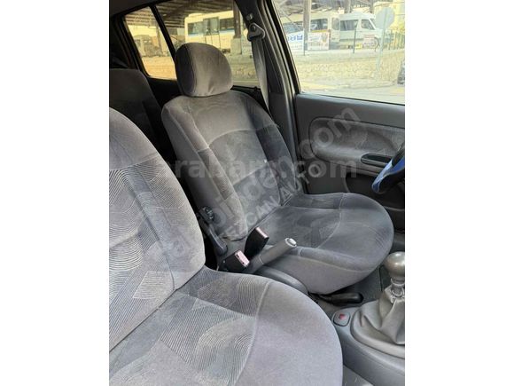 Sahibinden Renault Clio 1.4 RXT 2002 Model 