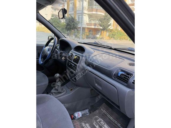 Sahibinden Renault Clio 1.4 RXT 2002 Model 