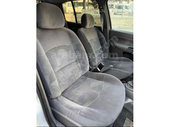 Sahibinden Renault Clio 1.4 RXT 2002 Model 