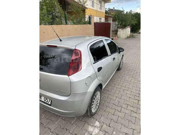 Acil ihtiyaçtan satılık Sahibinden Fiat Punto EVO 1.3 Multijet Active 2011 Model  muayene yeni  tüm ağır bakımları yeni 