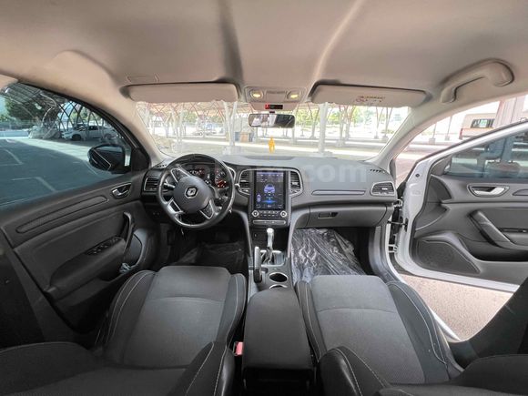 Sahibinden Renault Megane 1.3 TCe Joy 2021 Model 
