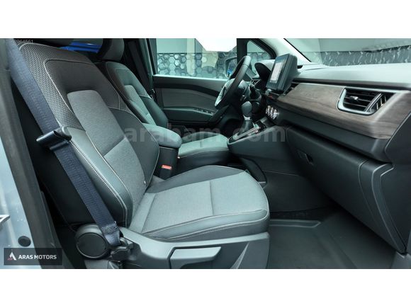 ARAS MOTORS..2025 RENAULT KANGO MULTİX 1.5 DCI İCONİC..HATASIZ