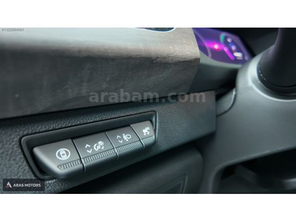 ARAS MOTORS..2025 RENAULT KANGO MULTİX 1.5 DCI İCONİC..HATASIZ