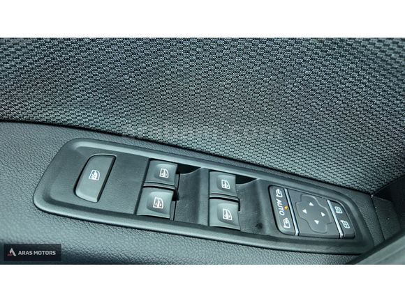 ARAS MOTORS..2025 RENAULT KANGO MULTİX 1.5 DCI İCONİC..HATASIZ