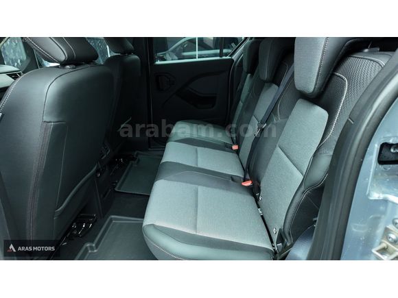 ARAS MOTORS..2025 RENAULT KANGO MULTİX 1.5 DCI İCONİC..HATASIZ
