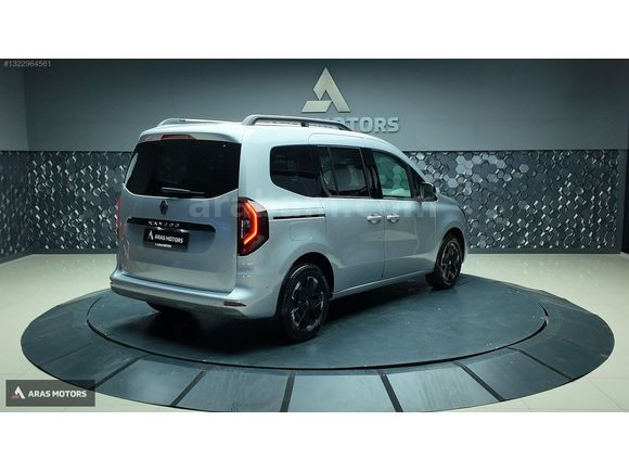 ARAS MOTORS..2025 RENAULT KANGO MULTİX 1.5 DCI İCONİC..HATASIZ