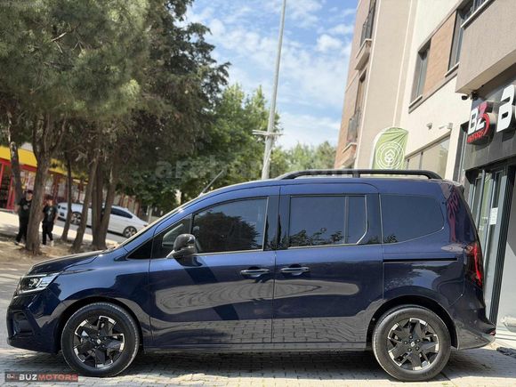 BUZ MOTORS 2026 KANGO 1.5 BLUE DCİ İCONİC +TEKNOLOJİ 700km