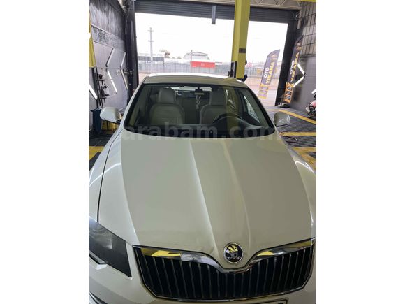 Sahibinden Skoda SuperB 1.6 TDI Elegance 2015 Model 