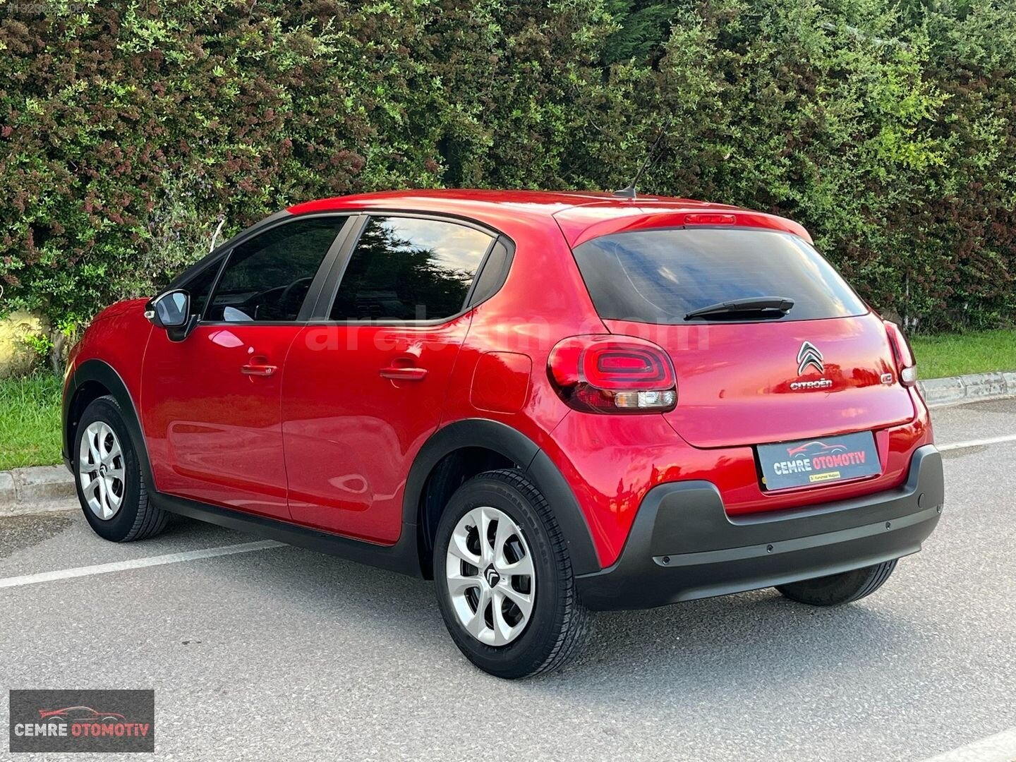 Galeriden Citroen C3 1.2 PureTech Feel 2023 Model Denizli 18.000 km Kırmızı 4