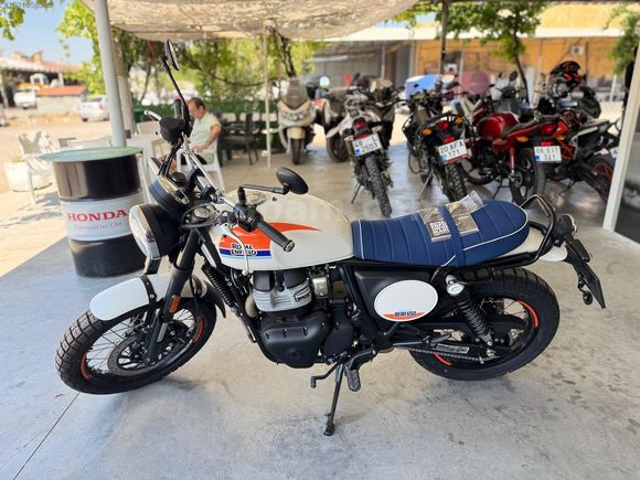 INTERCEPTOR BEAR 650 BOARDWALK WHITE