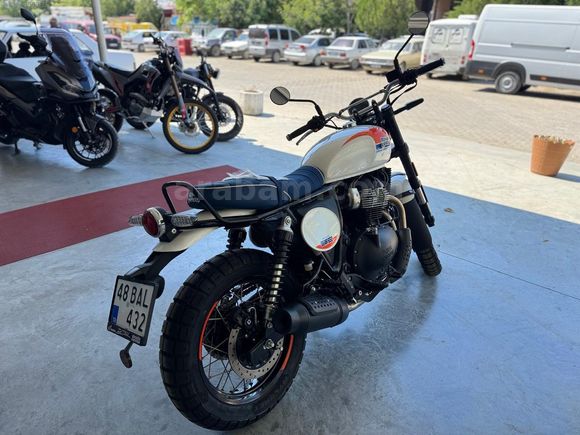 INTERCEPTOR BEAR 650 BOARDWALK WHITE