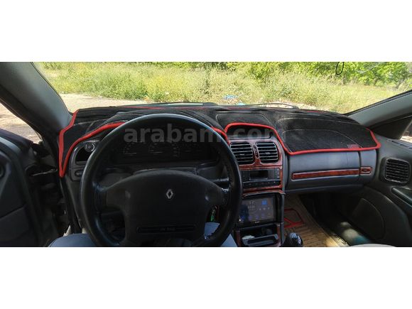 YENİ MUAYENELİ KLİMALI 97 MODEL LAGUNA