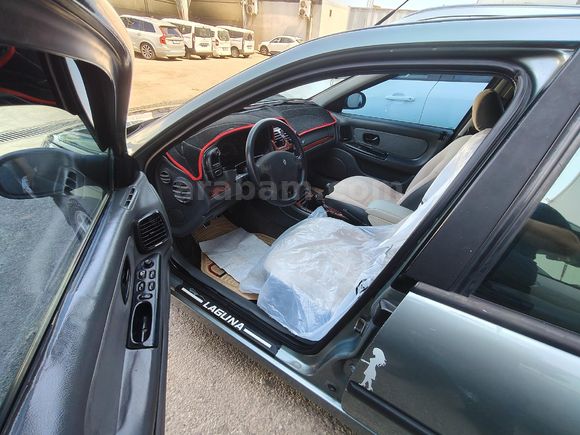 YENİ MUAYENELİ KLİMALI 97 MODEL LAGUNA