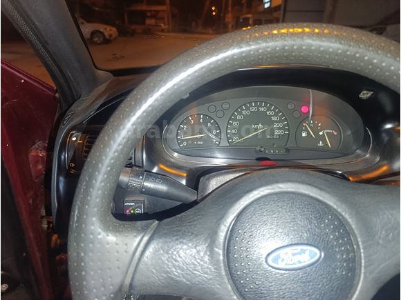 Sahibinden Ford Escort 1.6 CLX 1995 Model 
