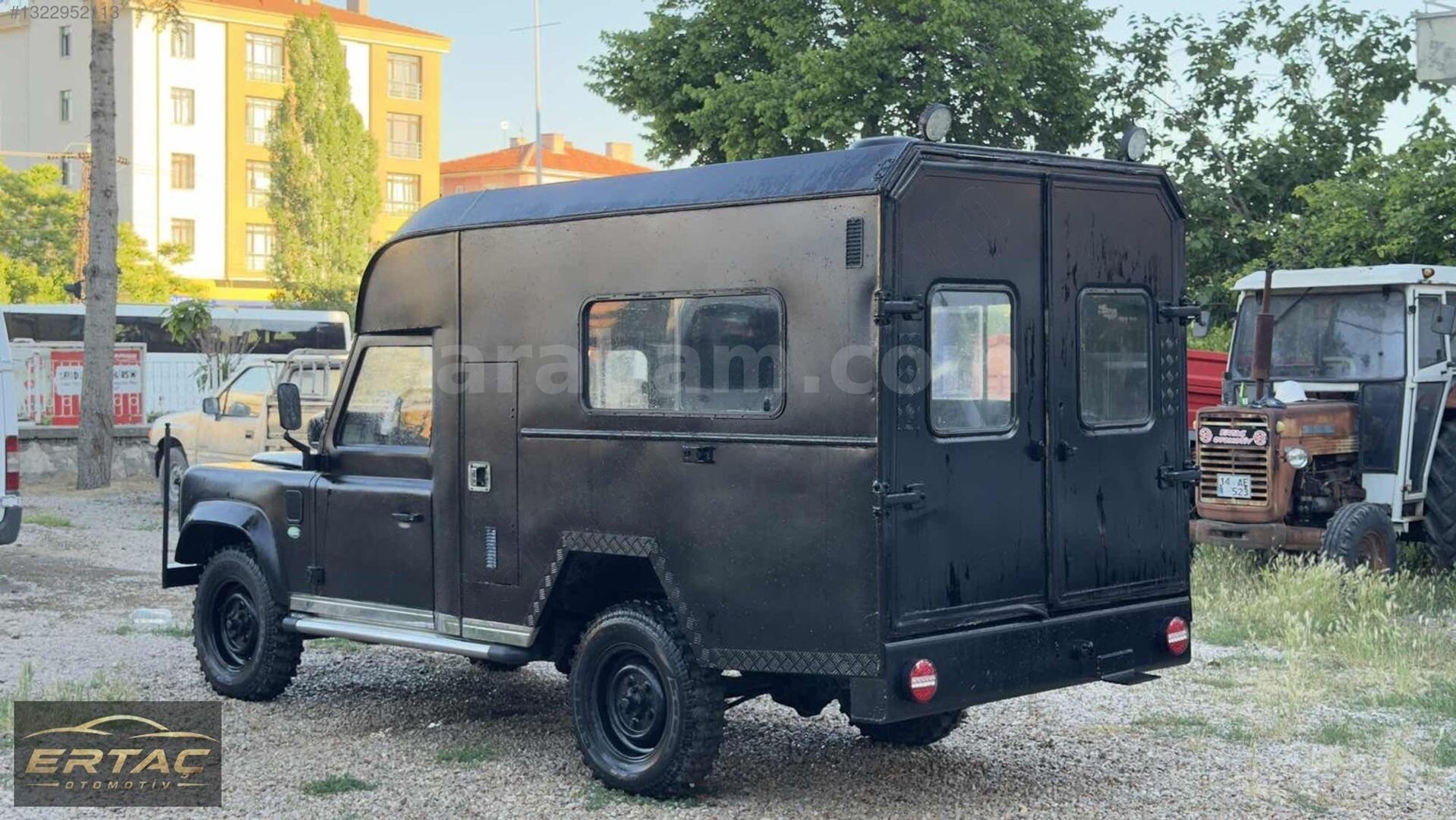 Galeriden Land Rover Defender 110 2.5 D 1995 Model Ankara 188.000 km Siyah 6