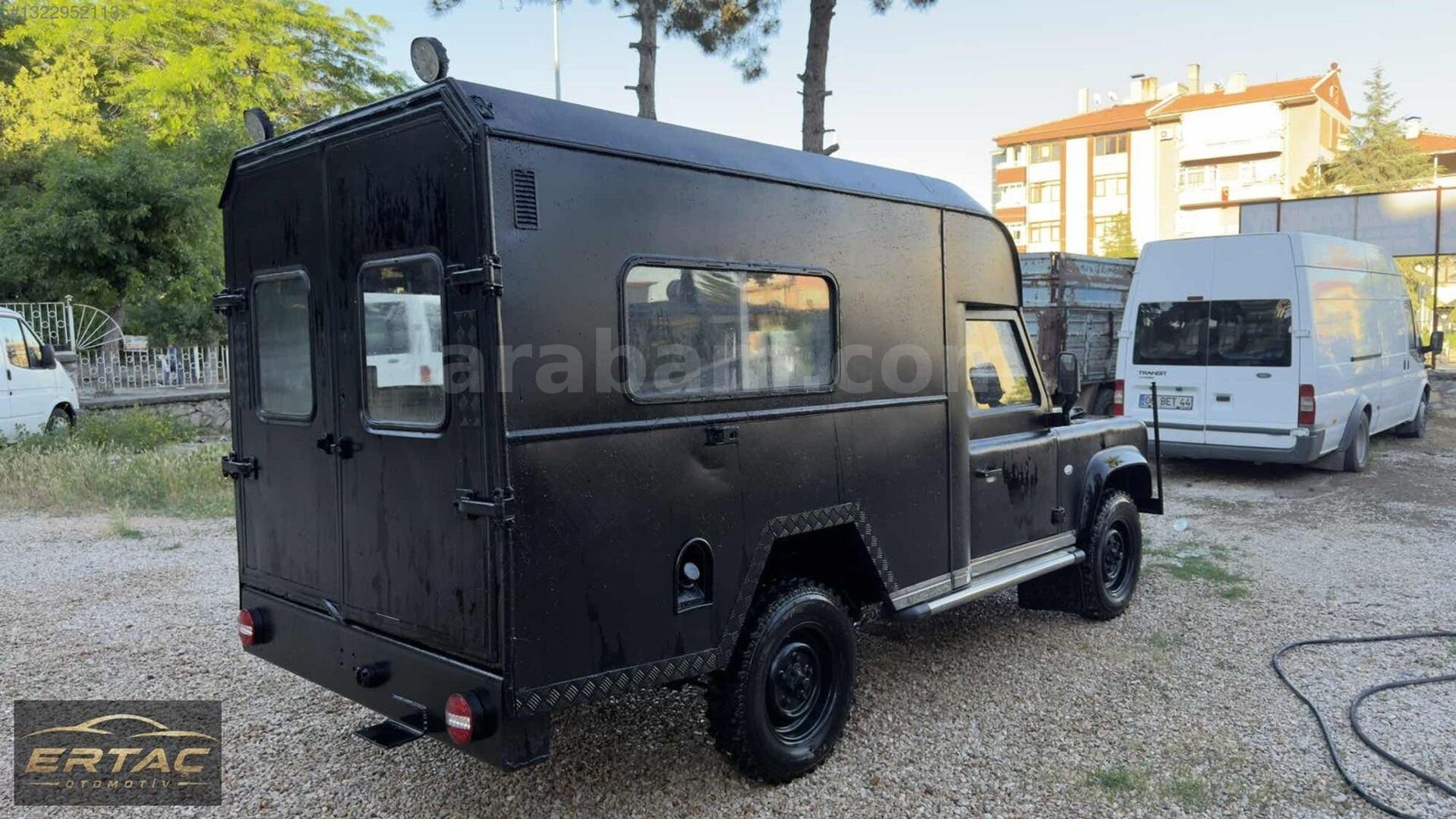 Galeriden Land Rover Defender 110 2.5 D 1995 Model Ankara 188.000 km Siyah 5