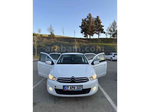 *TEMİZ EXCLUSİVE FULL PAKET 1.6 HDi BOYASIZ,DEĞİŞENSİZ,BAKIMLI*