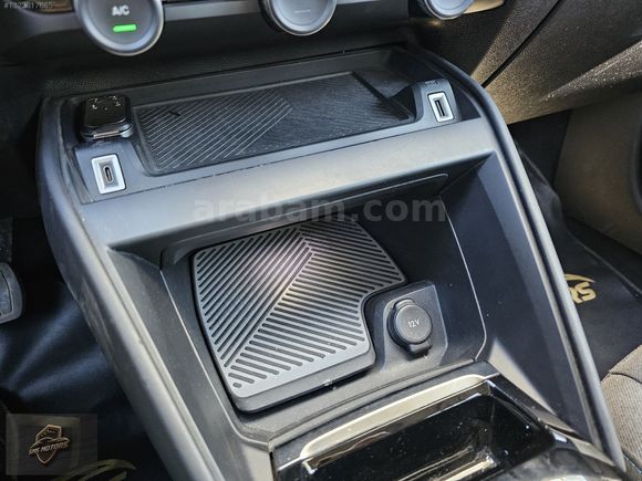 SMS MOTORS 2022 CİTROEN e-C4 SHİNE BOLD+HATASIZ+ISITMA+CAMTAVAN