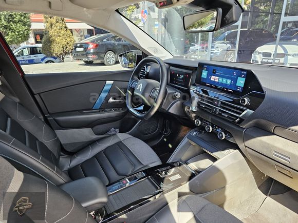 SMS MOTORS 2022 CİTROEN e-C4 SHİNE BOLD+HATASIZ+ISITMA+CAMTAVAN