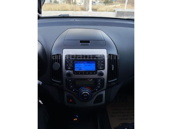 Sahibinden Hyundai i30 1.6 CRDi CW Mode 2011 Model