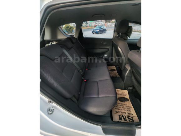 Sahibinden Hyundai i30 1.6 CRDi CW Mode 2011 Model