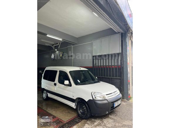 2004 KLİMALI CAMLI KOLTUKLU BERLINGO MASRAFSIZ