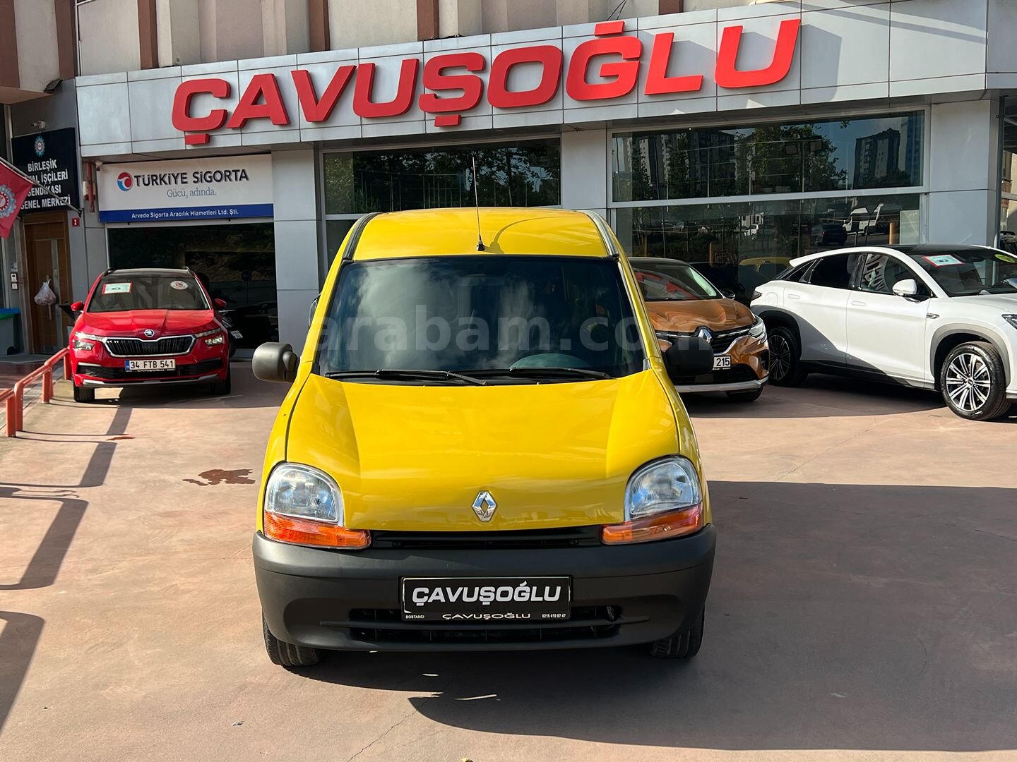 Galeriden Renault Kangoo 1.9 D RN 2000 Model İstanbul 172.500 km Sarı 1