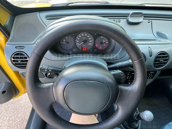 ÇAVUŞOĞLU 2000 RENAULT KANGOO EXPRESS 1.9 D HUSUSİ OTOMOBİL 65BG
