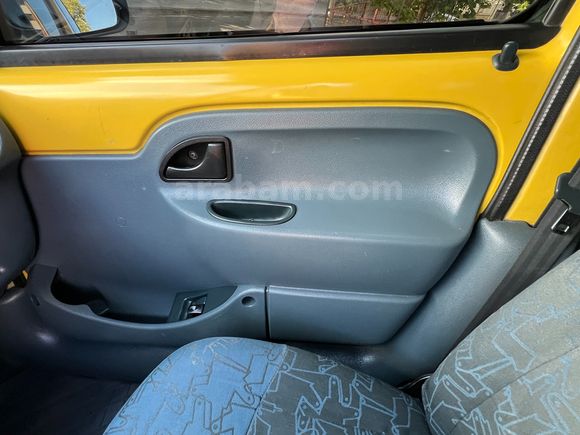 ÇAVUŞOĞLU 2000 RENAULT KANGOO EXPRESS 1.9 D HUSUSİ OTOMOBİL 65BG