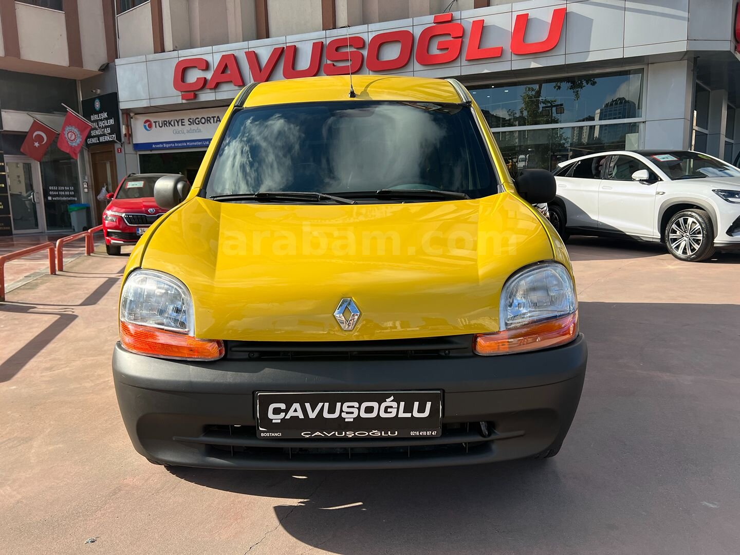 Galeriden Renault Kangoo 1.9 D RN 2000 Model İstanbul 172.500 km Sarı 7
