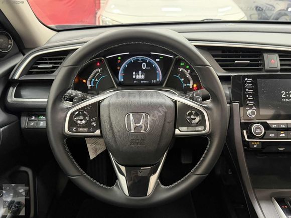 2021 CİVİC EXETİVE PLUS HATASIZ 57BİNDE ÇARPŞM ÖNLYC 182 HP