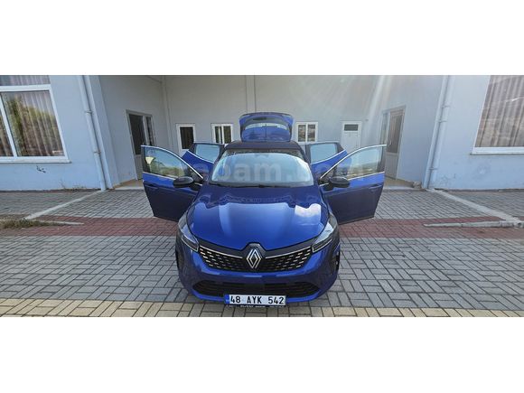 Sahibinden Renault Clio 1.0 TCe Evolution 2025 Model Antalya 17.000 km Mavi (metalik)