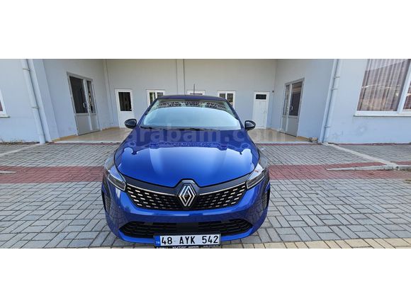 Sahibinden Renault Clio 1.0 TCe Evolution 2025 Model Antalya 17.000 km Mavi (metalik)