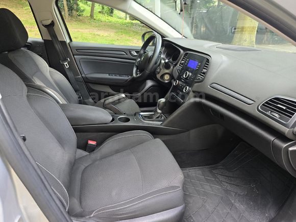 Galeriden Renault Megane 1.5 dCi Joy 2020 Model İstanbul