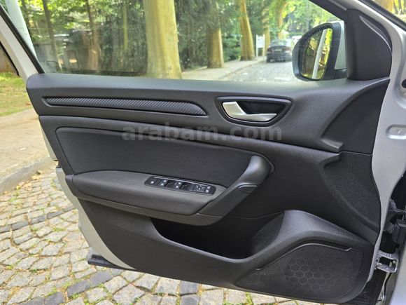 Galeriden Renault Megane 1.5 dCi Joy 2020 Model İstanbul