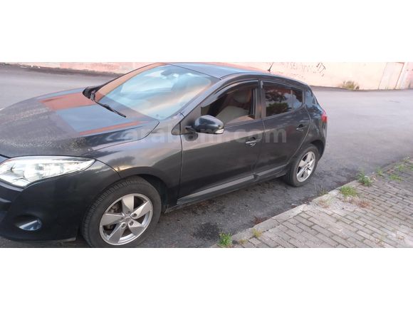 HARİKA TEMİZLİKTE DEĞİŞENSİZ MEGANE