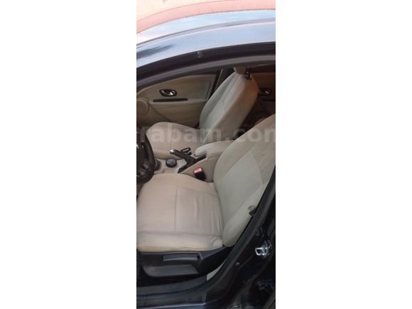 HARİKA TEMİZLİKTE DEĞİŞENSİZ MEGANE