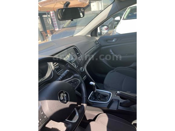 Sahibinden Renault Megane 1.5 Blue DCI Joy Comfort 2021 Model 