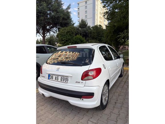 Sahibinden Peugeot 206+ 1.4 Envy 2011 Model 
