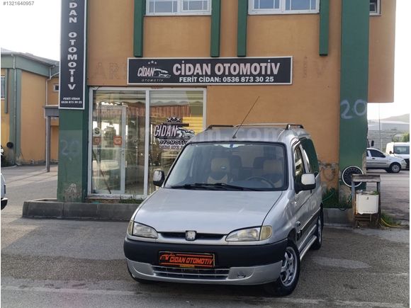 otomobil ruhsatlı Peugeot partner