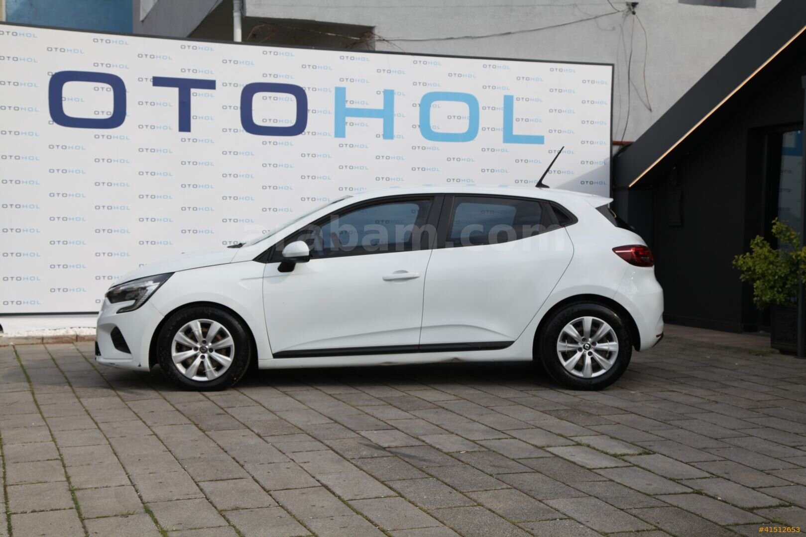 Galeriden Renault Clio 1.0 SCe Joy 2021 Model İstanbul 124.000 km Beyaz 4