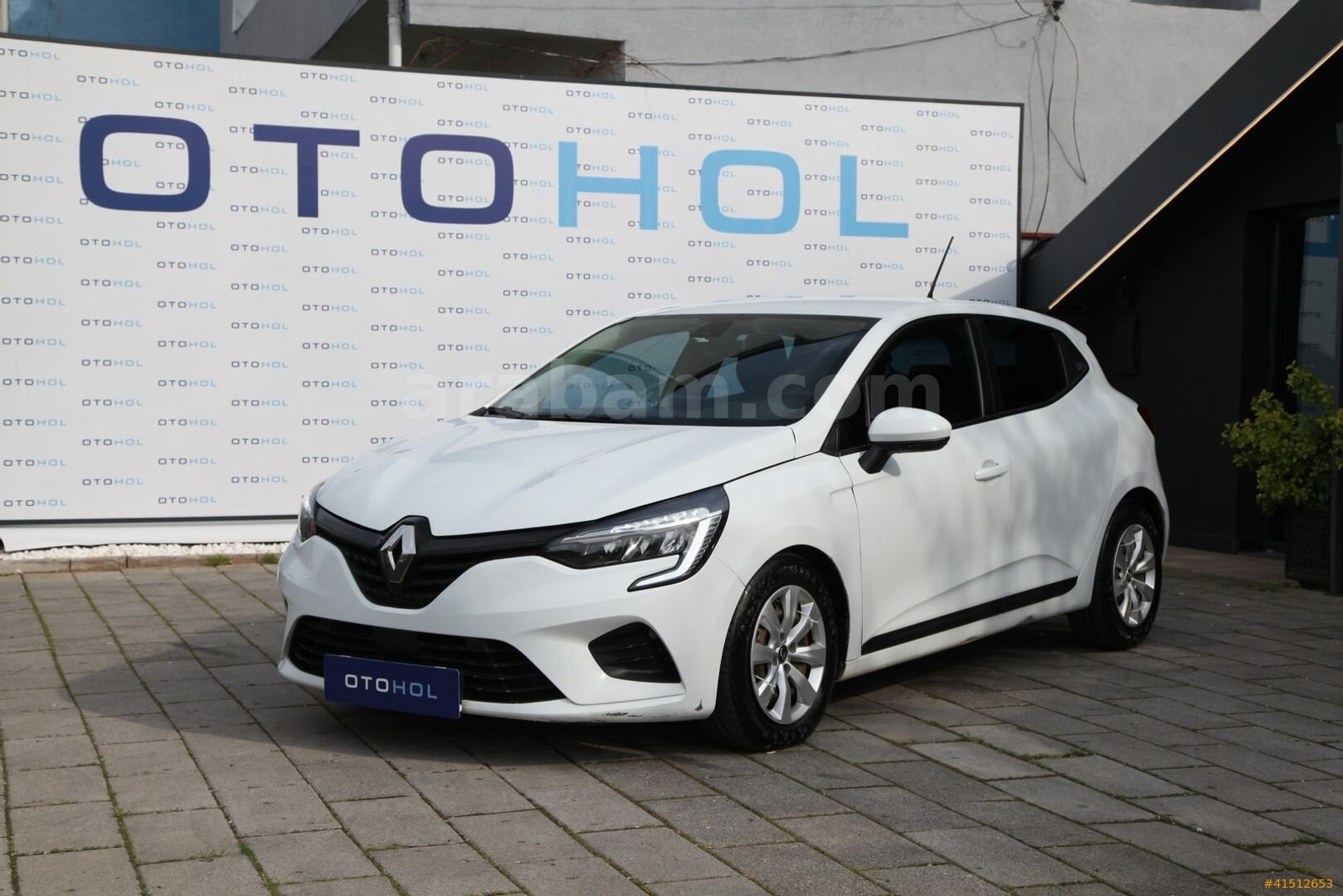 Galeriden Renault Clio 1.0 SCe Joy 2021 Model İstanbul 124.000 km Beyaz 3
