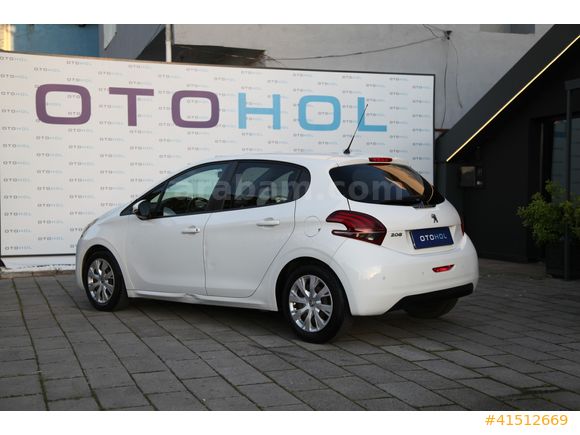 OTOHOL - PEUGEOT 208 1.2 PURETECH ACTIVE ETG5
