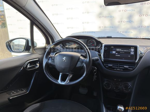 OTOHOL - PEUGEOT 208 1.2 PURETECH ACTIVE ETG5