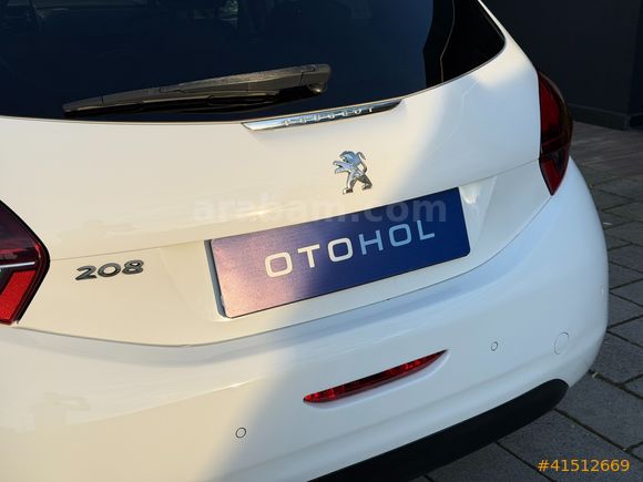 OTOHOL - PEUGEOT 208 1.2 PURETECH ACTIVE ETG5