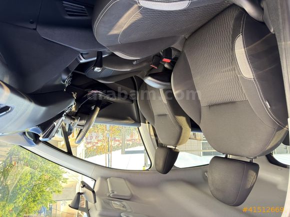 OTOHOL - PEUGEOT 208 1.2 PURETECH ACTIVE ETG5