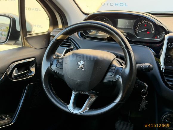 OTOHOL - PEUGEOT 208 1.2 PURETECH ACTIVE ETG5