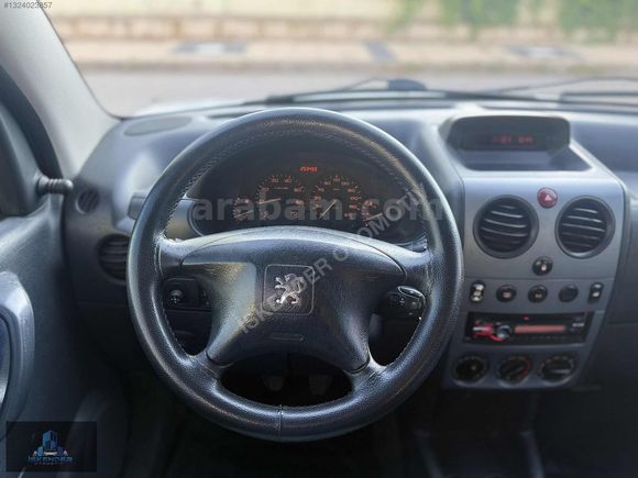 HATASIZ KLİMALI DÜŞÜK KM MÜKEMMEL KONDİSYON PARTNER