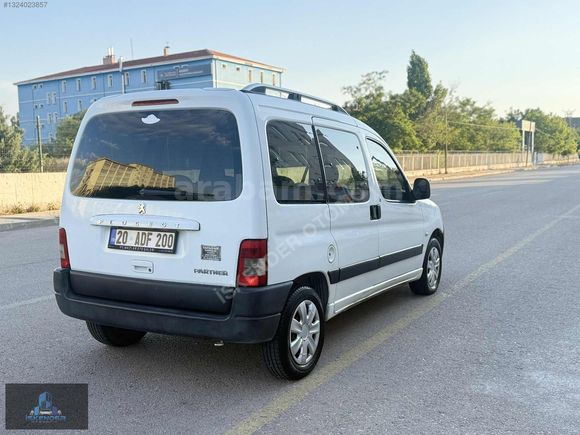 HATASIZ KLİMALI DÜŞÜK KM MÜKEMMEL KONDİSYON PARTNER