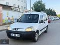 HATASIZ KLİMALI DÜŞÜK KM MÜKEMMEL KONDİSYON PARTNER